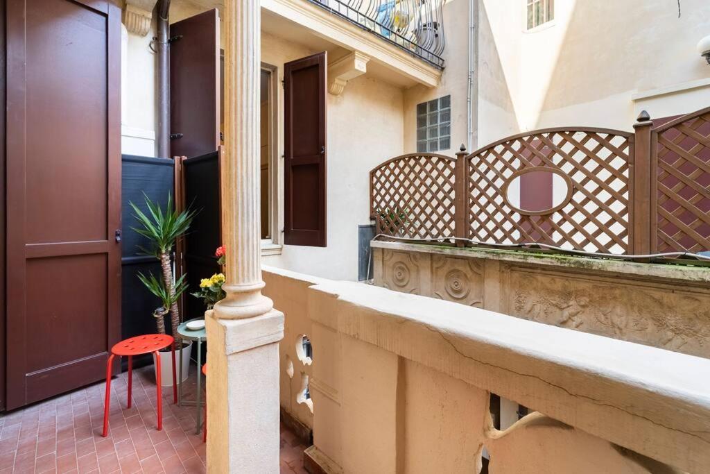 Appartamento Elegante E Centrale La Foglia D'Oro Bologna Exteriör bild